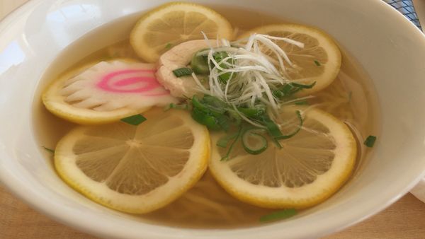 「レモンラーメン」@Waii Wai Ramen8の写真