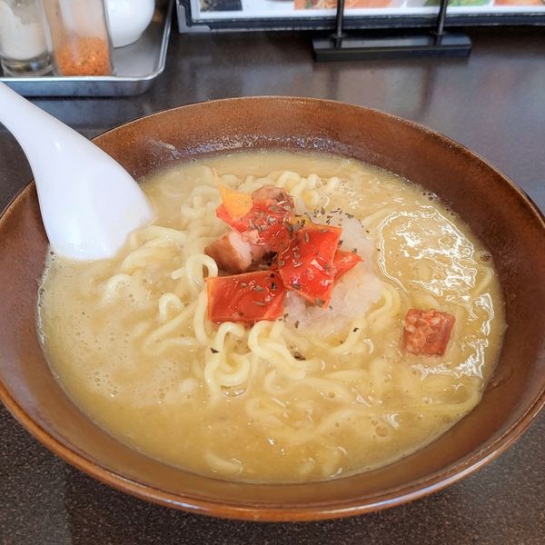 「【期間限定】ポタージュ麺」@ラーメン本舗 まるみの写真