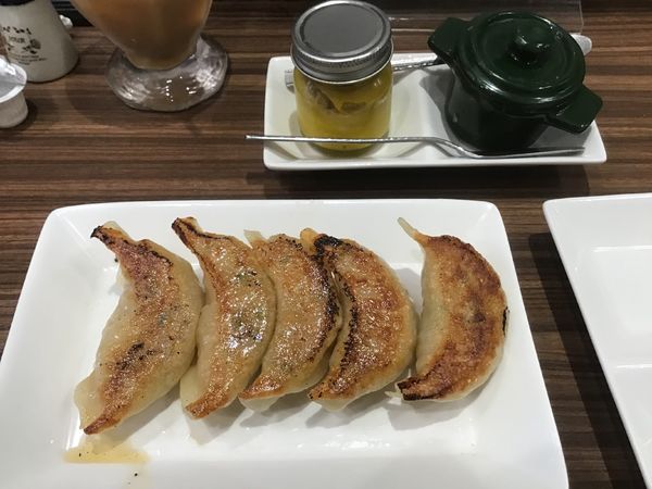 「焼餃子260円(クーポンで無料)坦々麺780円ランチドリンク」@麺処・餃子処 TESHIの写真