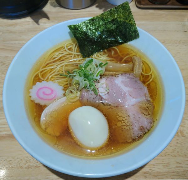 「醤油らーめん＋味玉」@ふる川の写真