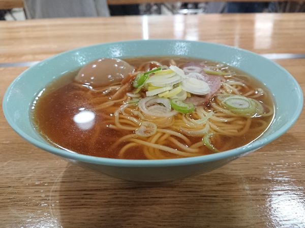 「らーめん＋味付玉子」@翠松楼 中山競馬場店の写真