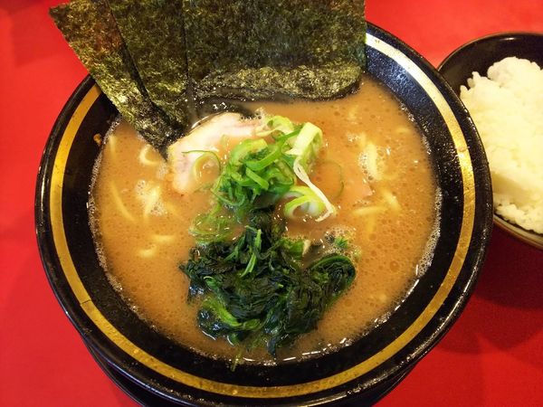 「味噌ラーメン＋ライス　800＋100円」@家系ラーメン 熊田家の写真