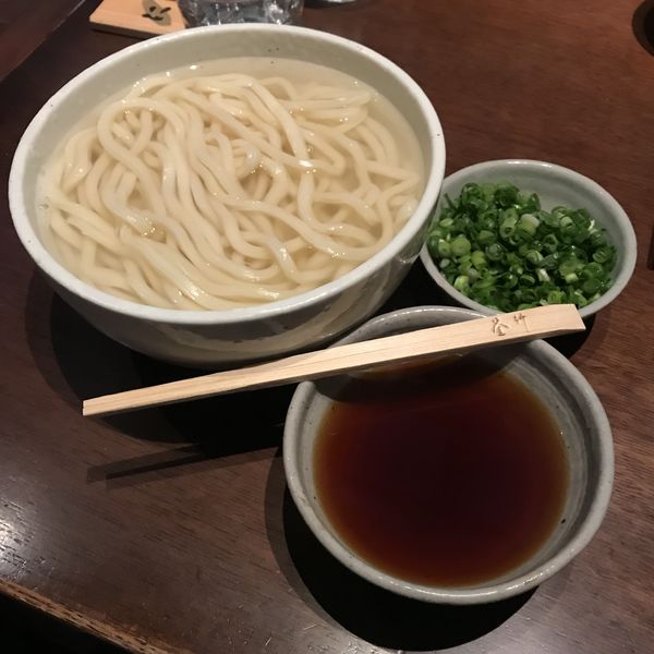 「大盛釜揚げうどん（￥950）※」@根津 釜竹の写真
