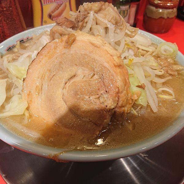 「ラーメン豚一切れ大盛1000円」@ハイカロリー学園の写真