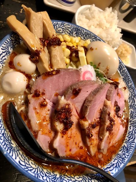 「【限定】辛味噌ラーメン＋真空レアチャー＋大蒜＋白飯」@狼煙 〜NOROSHI〜の写真