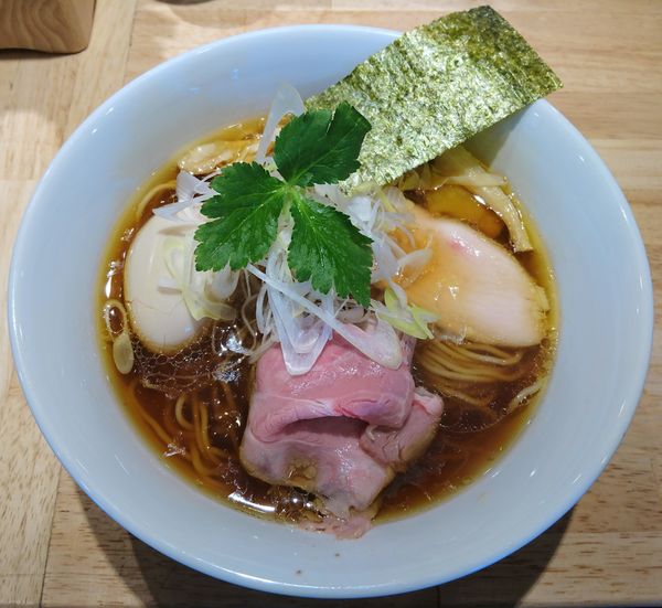 「鶏そば(醤油)＋味玉」@麺屋 れんしんの写真