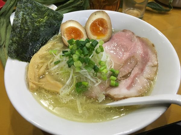 「塩ラーメン(味玉入り)」@麺屋 扇 SENの写真