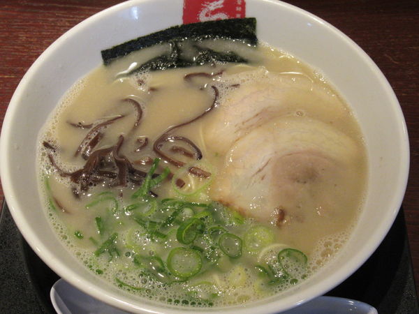 「すっぴんラーメン（649円）」@清陽軒 本店の写真