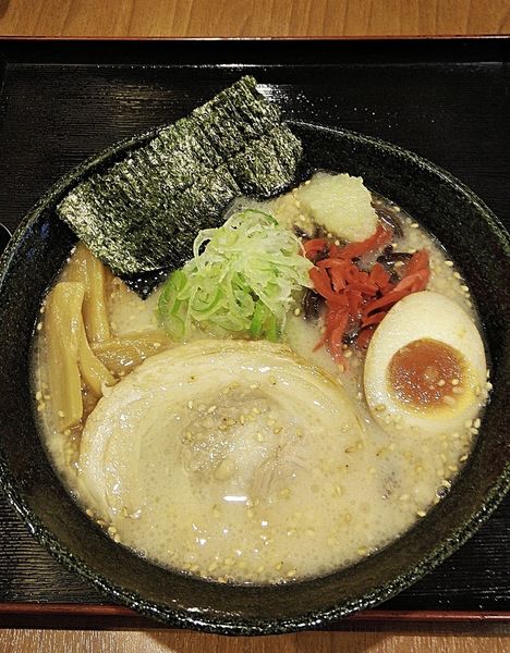 「特製とんこつらーめん 760円」@麺処 藤笑の写真