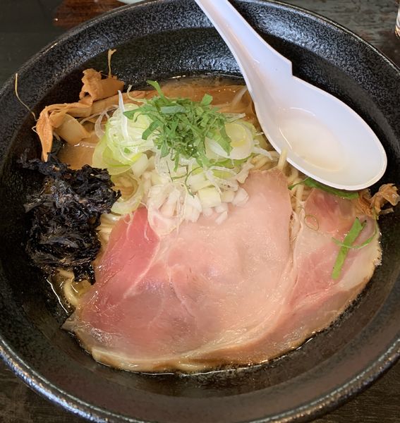 「鷄濃麺・醤油」@濃麺 海月の写真