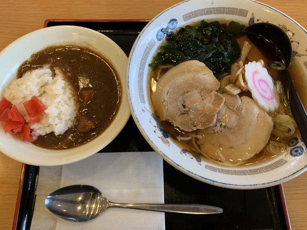 「昔ながらのしょうゆラ450+ミニカレー丼250＝700円」@山田うどん 北中店の写真