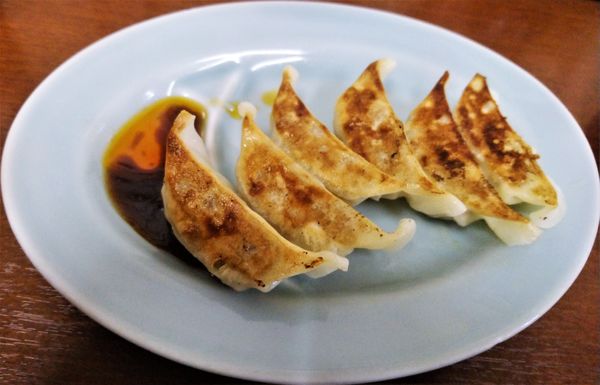 「餃子(6個)  350円」@ラーメン 青山の写真