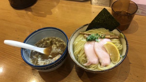 「鶏塩つけ麺　大盛り無料」@新橋 纏 京王高幡SC店の写真