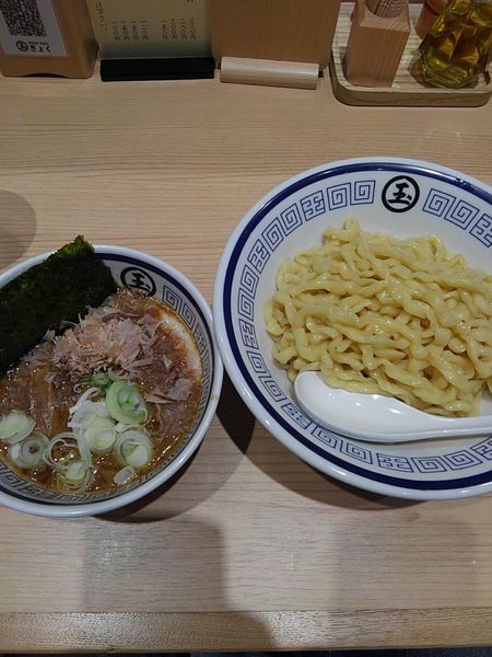「つけめん」@中華そば つけめん 玉 新宿店の写真