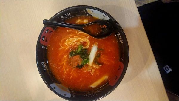 「トマトラーメン」@トマトラーメンと辛めん 三味の写真