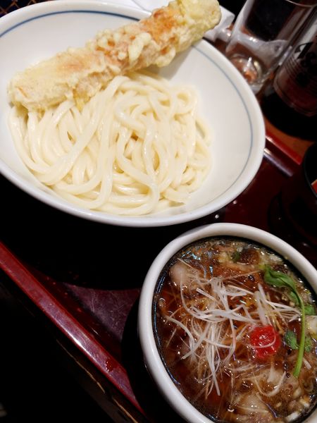 「オリーブ牛のつけ麺・揚げたてちくわのせ」@うどん棒 大阪本店の写真