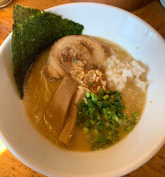 「鷄白湯ラーメン」@煮干しそば 虎愼の写真