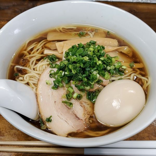 「白トリュフ香るシャンピニオン出汁のラーメン＋味玉」@epilogue08の写真
