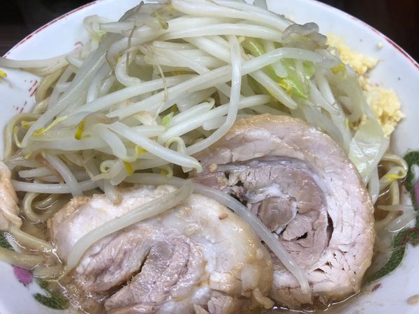 「小ラーメン＋ニンニク」@ラーメン二郎 横浜関内店の写真