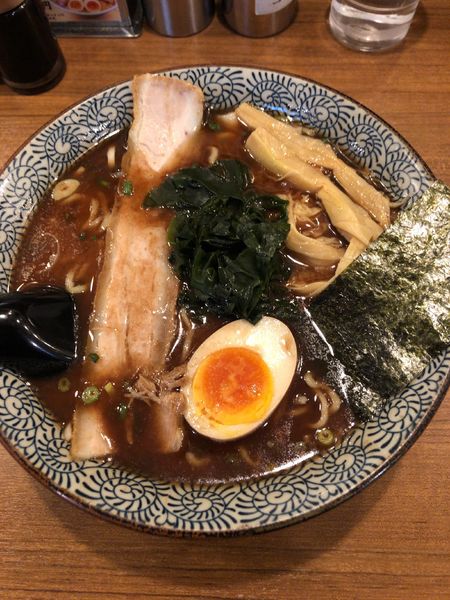 「魚豚ラーメン(大)+ライス」@屯ちん 池袋西口店の写真