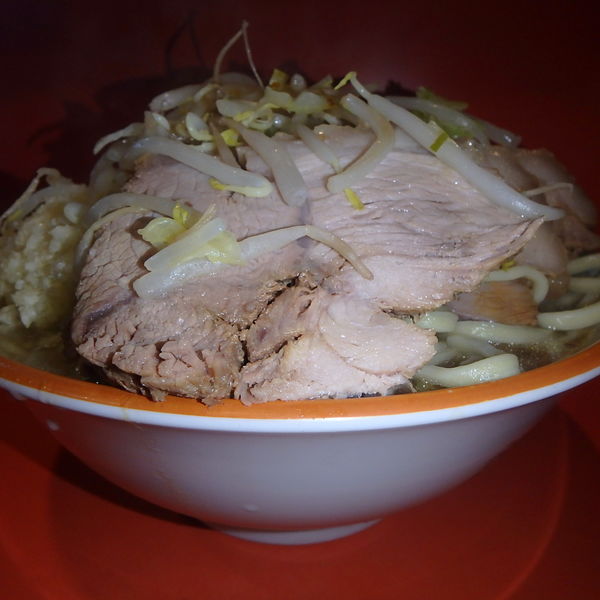 「大豚900円(ニンニクヤサイ)」@ラーメン二郎 仙川店の写真