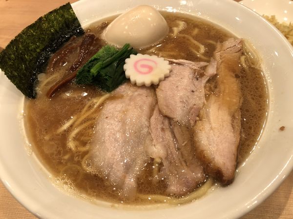 「醤油ラーメン＋味玉」@長岡食堂 町田店の写真