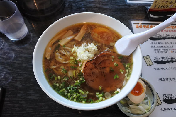 「香味そば（ちぢれ麺）￥７３０」@麺や 千成の写真