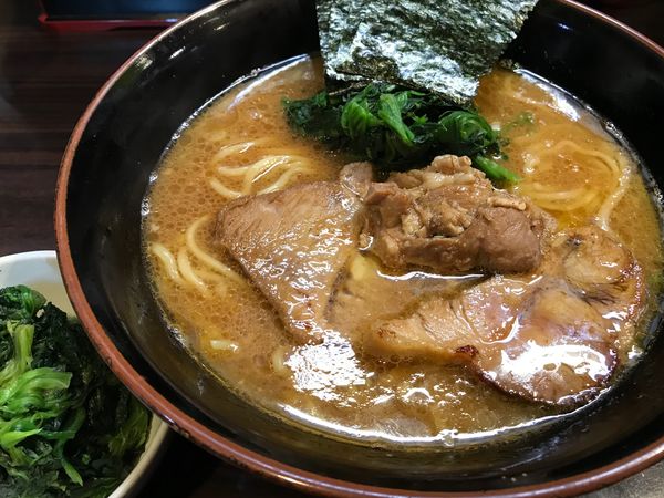 「豚骨醤油ラーメン」@麺屋 優創の写真