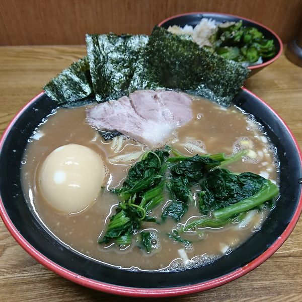 「ラーメン 700えん ライス 50えん」@麺家 紫極の写真