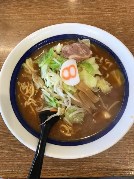 「野菜らーめん・味噌 590円、太麺大盛り 180円」@8番らーめん 砺波店の写真