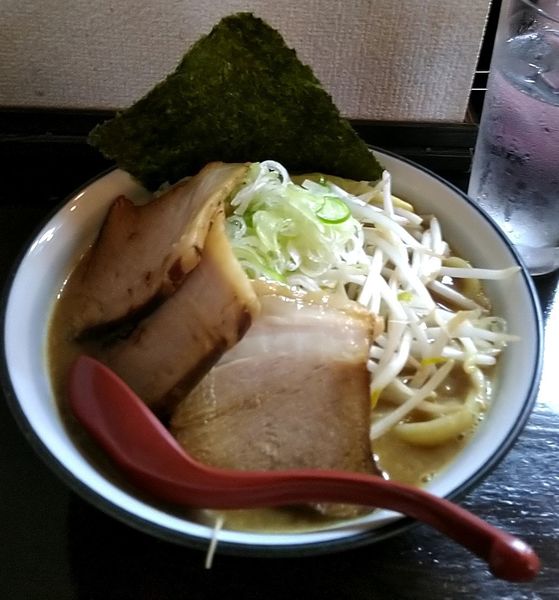 「豚らぁめん」@麺や 酒処 よし乃の写真