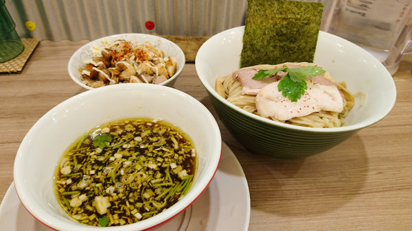 「つけそば+大盛り+チャーシュー丼+替玉」@中華そば ムタヒロ 拝島駅店の写真