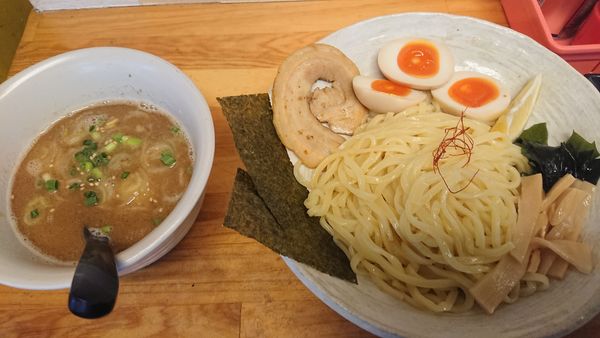 「濃厚魚介つけ麺（味玉つき）」@つけ麺 花屋の写真
