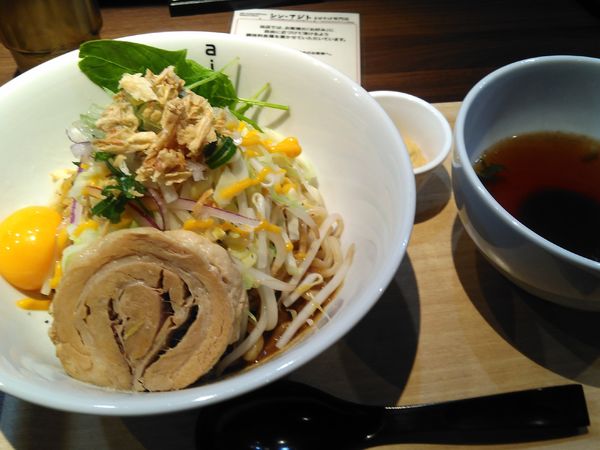 「まぜそば（醤油）＋豚ライスボール（ランチサービス）」@まぜそば専門店 シン・アジトの写真