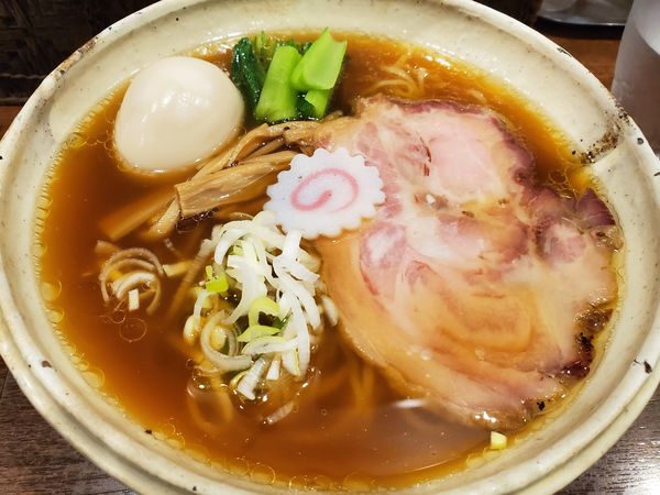 「味玉醤油ラーメン880円」@らーめん 一郎の写真