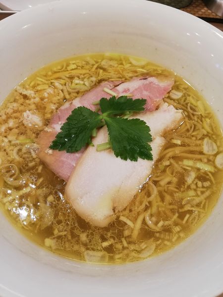 「塩鶏そば」@中華そば ムタヒロ 拝島駅店の写真