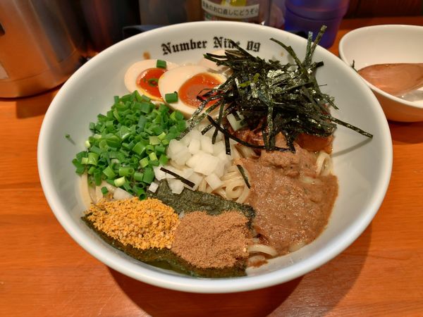 「油そば＋味玉＋刻み海苔」@麺Dining Number Nine 09の写真