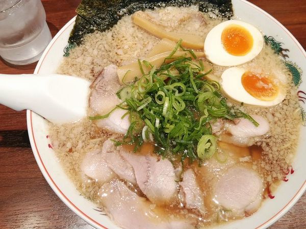「特製醤油厳選全部のせラーメン（大）」@ラーメン魁力屋 南砂店の写真