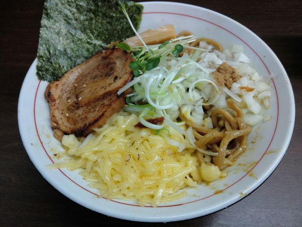 「あつそば（並 250g） ￥850・チーズカレー味 ￥100」@麺屋みつば＋クローバーの写真