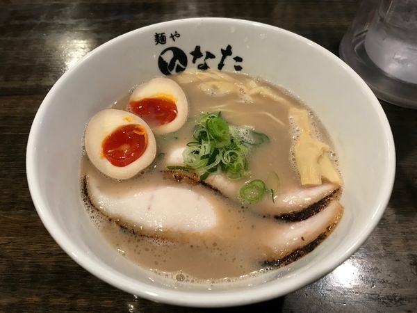 「南国スイート塩豚骨らーめん＋味玉」@麺や ひなたの写真