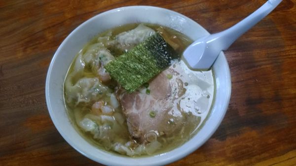 「塩雲呑麺 1080円」@伊達屋の写真