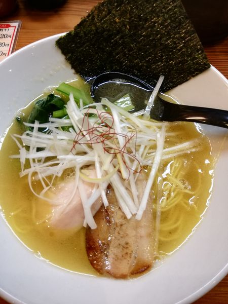 「純鶏ホタテ塩らーめん」@三代目麺処 「まるは」極 船橋店の写真