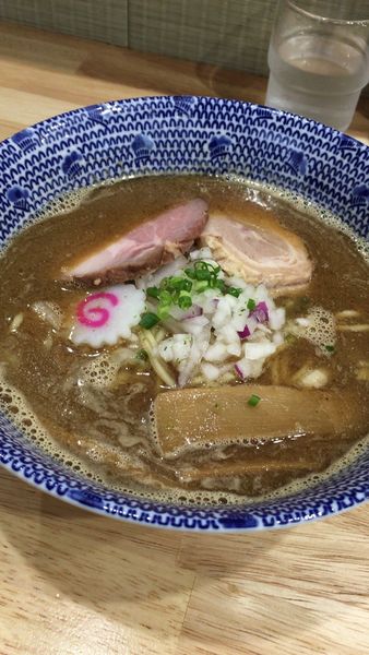 「魚介らーめん ８００円麺少なめ」@厳選煮干ラーメン 初代 にぼ助の写真