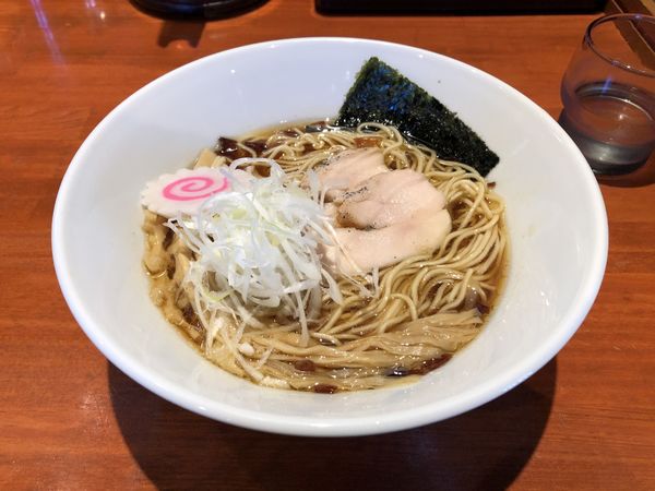 「芳醇中華そば醤油」@中華そば 輝羅の写真