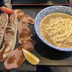 【肉の日限定】牛白湯蕎麦と厳選牛プレート