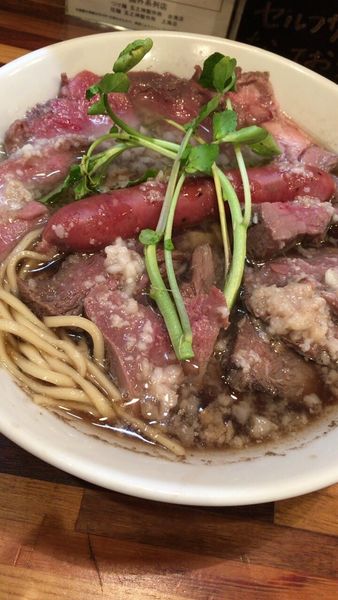 「【肉の日限定】ワイン薫る猪肉（中略）らーめん１３００円」@鮮魚らーめん 五ノ神水産の写真