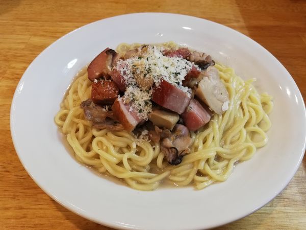 「カキとキノコのまぜそば（限定）」@寿製麺よしかわ 坂戸店の写真