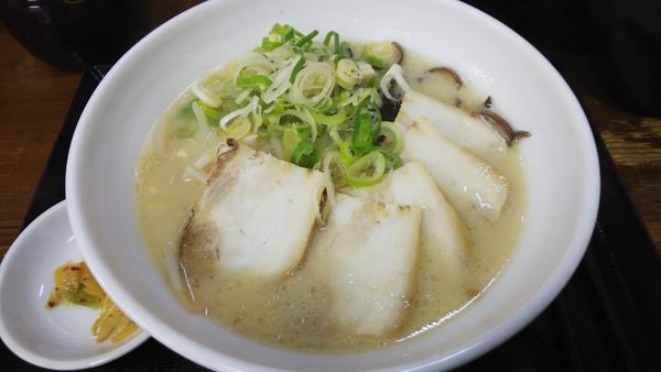 「豚骨チャーシュー 830円」@自家製麺 製麺王の写真
