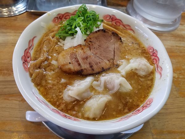 「流星パンチ¥1000+ワンタン¥350」@流星軒の写真