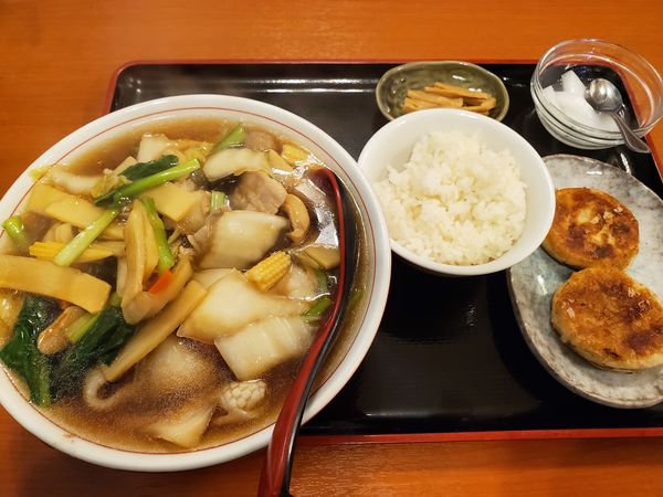 「什錦湯麺定食」@金鴻運の写真